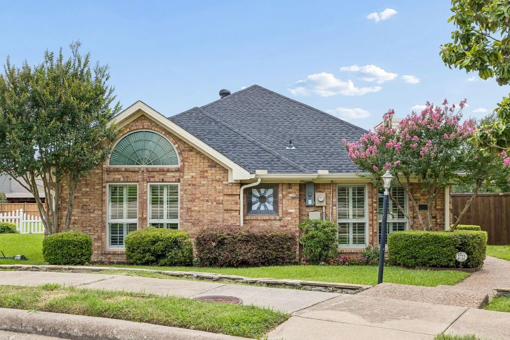 2723 Dali Drive, Dallas