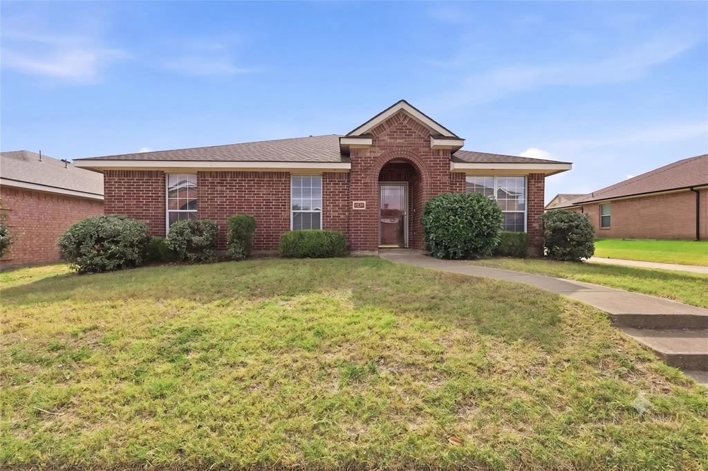 640 Canyon Place, DeSoto