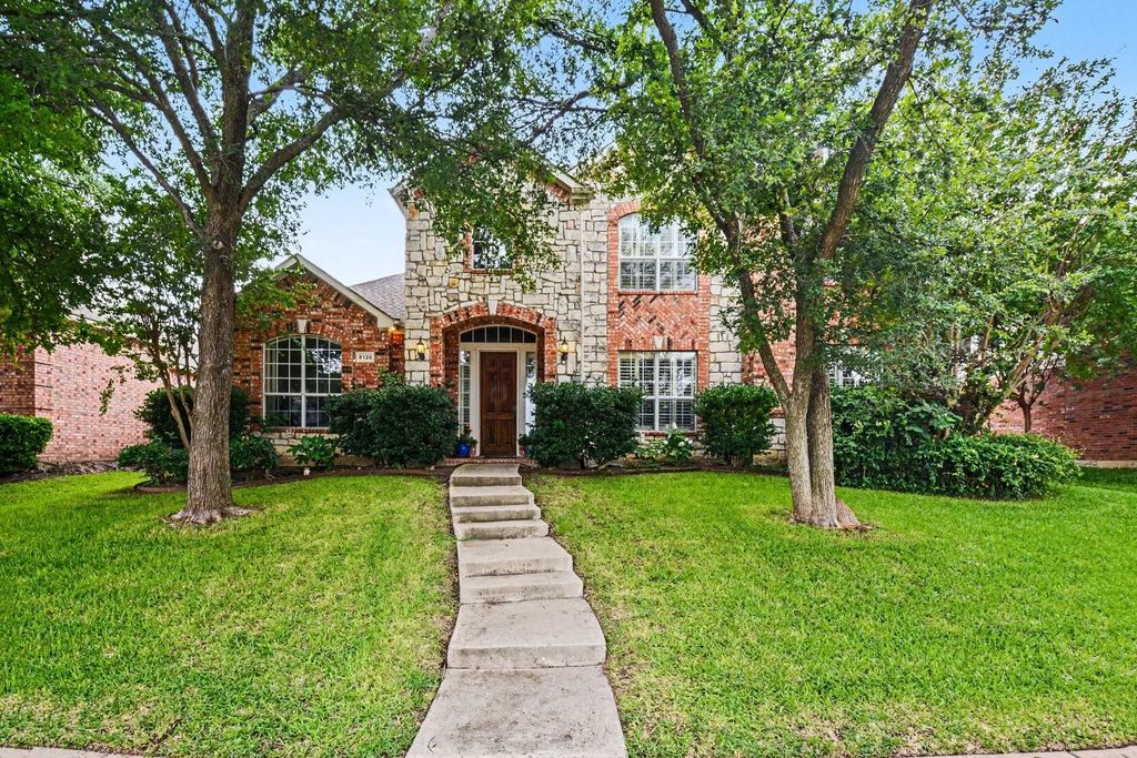 8125 Skyridge Drive, Plano