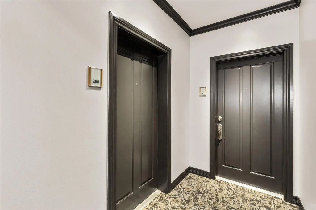 500 Throckmorton Street 2301, Fort Worth