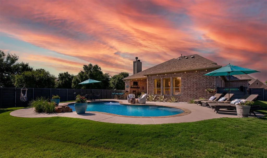 800 Dusty Trail, Little Elm