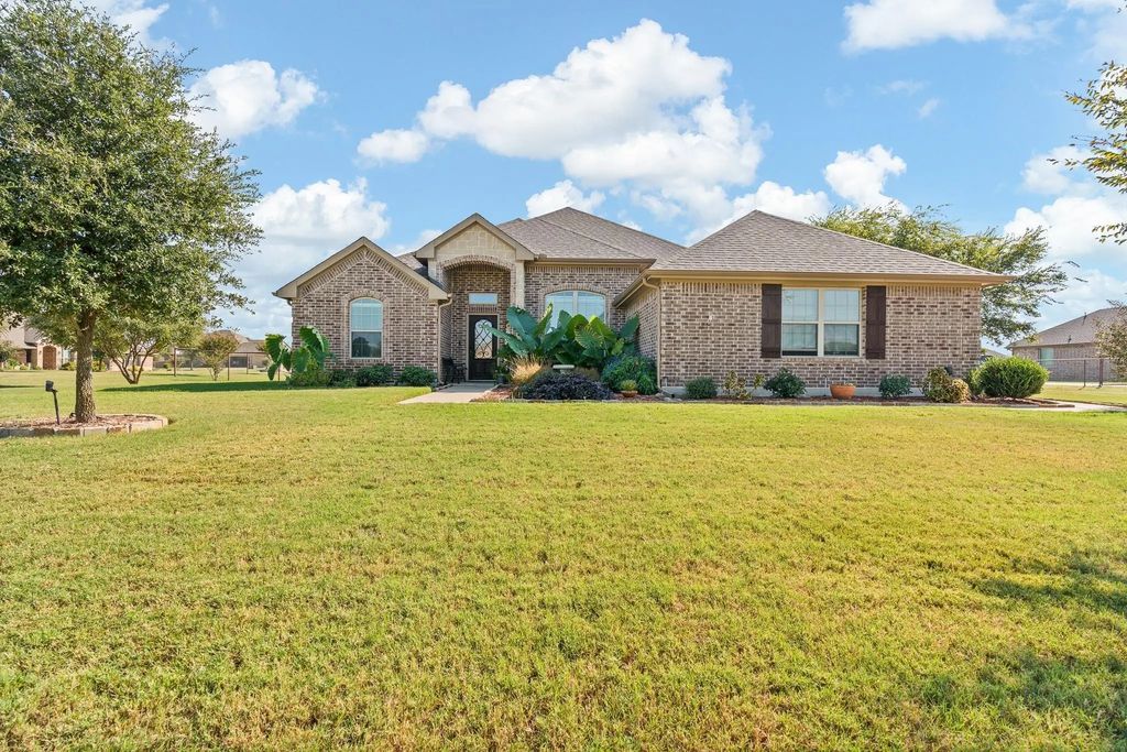 8901 Hillview Drive, Godley