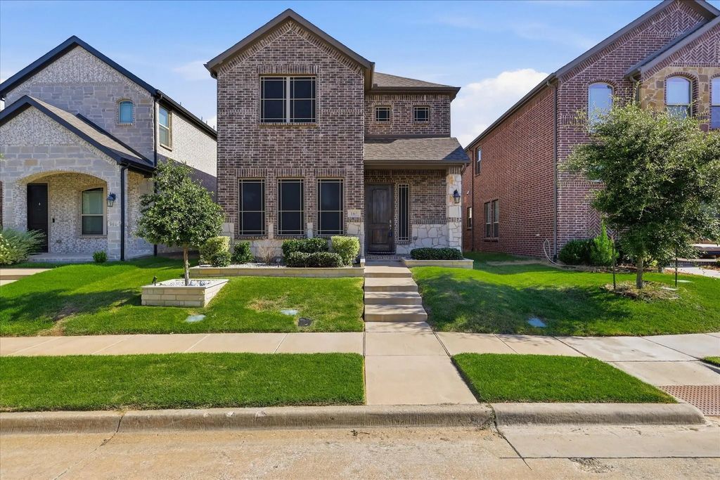 163 Mccartt Drive, Lewisville