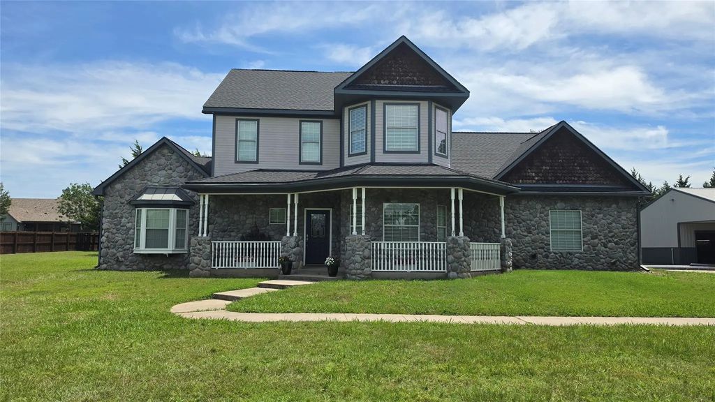 496 Brandon Way, Pottsboro