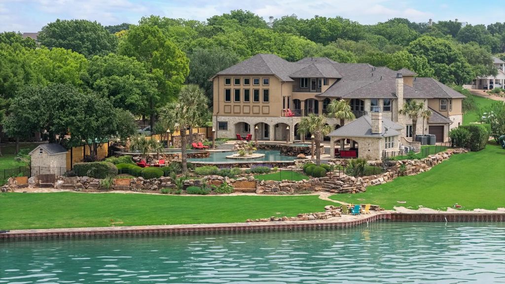 1612 S Lakeshore Drive, Rockwall