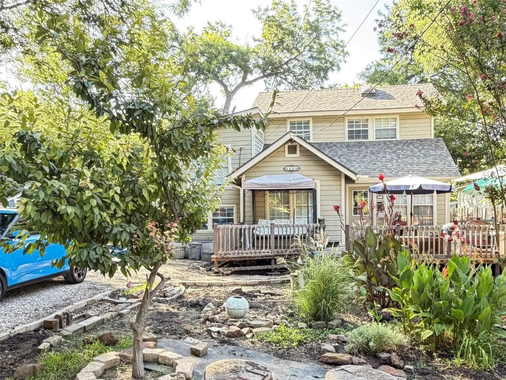8826 Eustis Avenue, Dallas