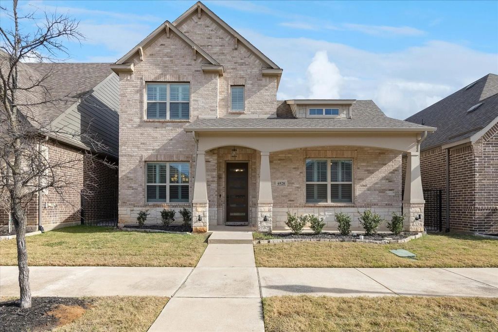 6928 Heather Lane, North Richland Hills