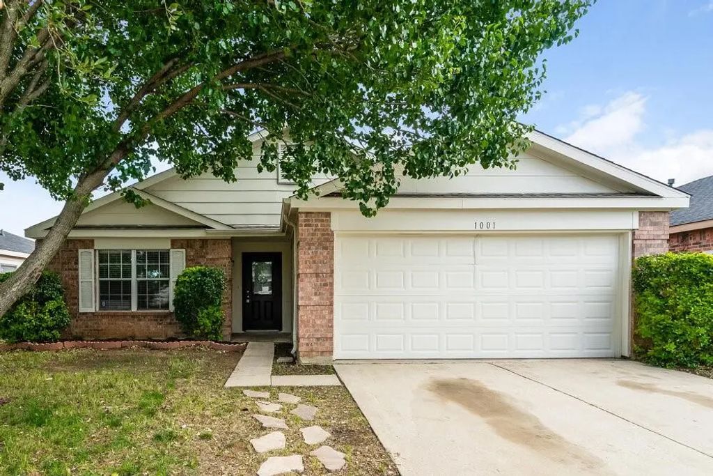 1001 Springcreek Drive, Denton