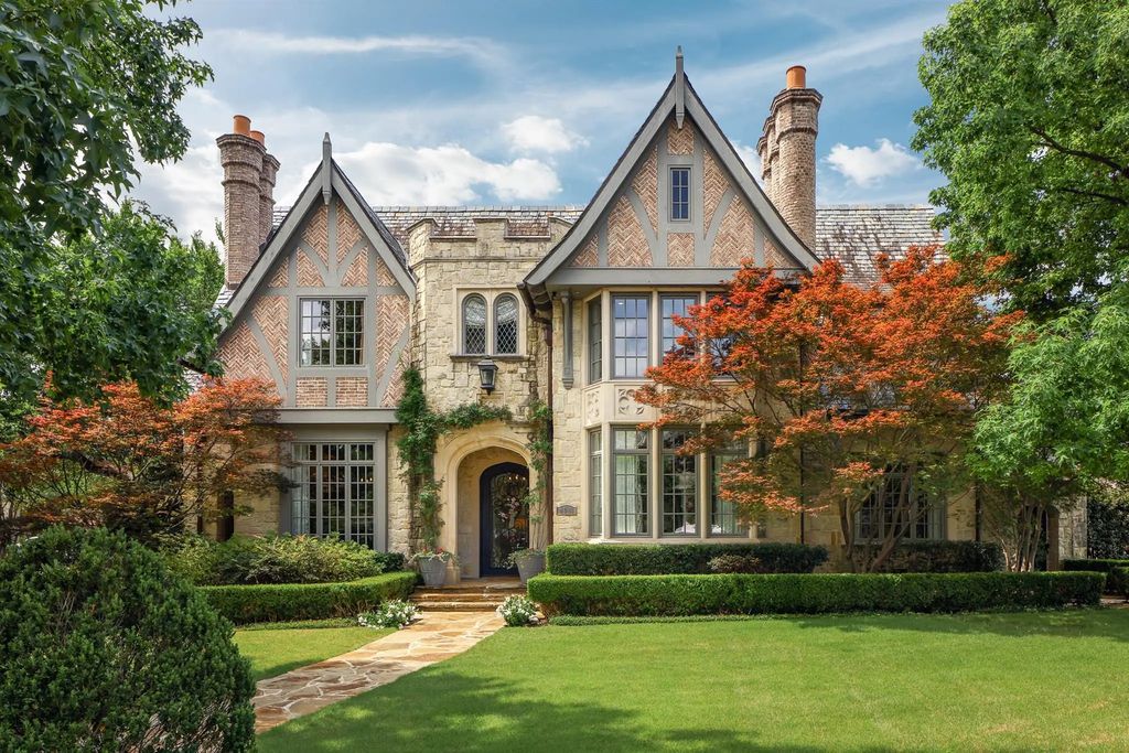 4301 Belclaire Avenue, Highland Park