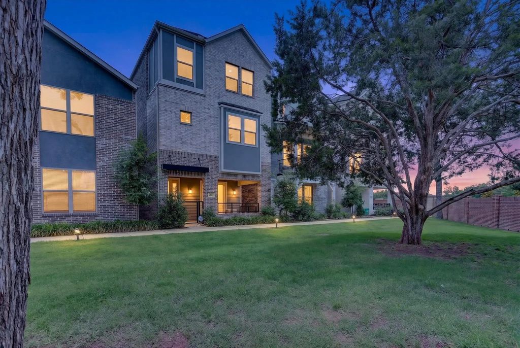 4811 Aldenbury Street, Dallas