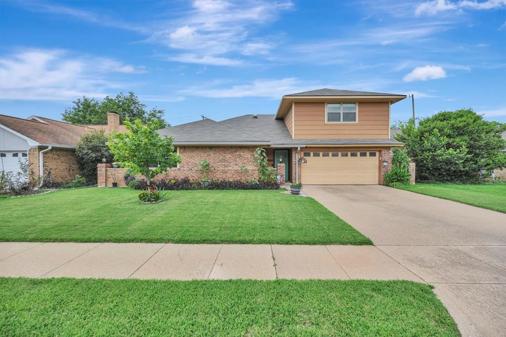 3109 Brightwood Court, Bedford