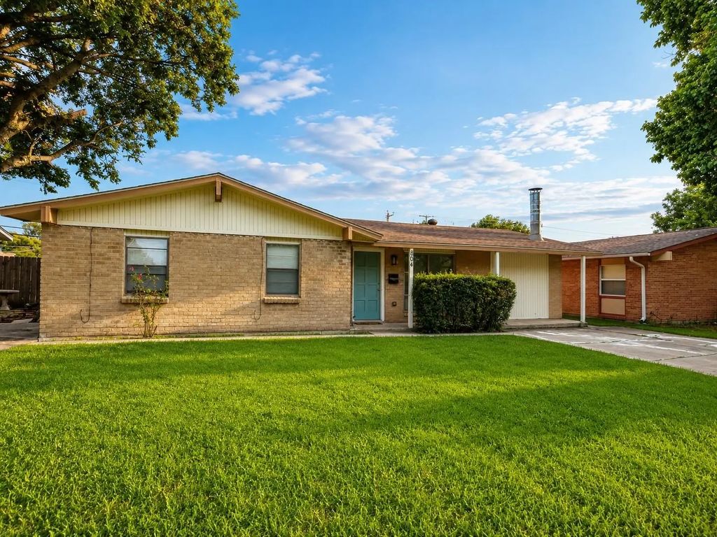 804 W Grubb Drive, Mesquite