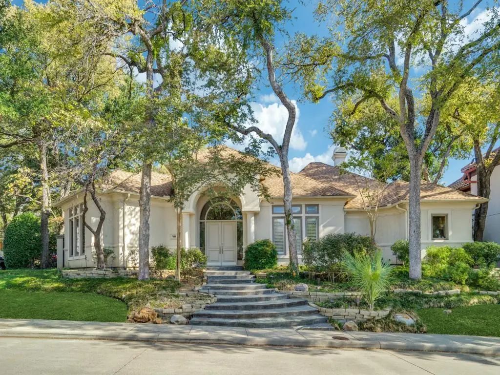 7111 Hill Forest Drive, Dallas