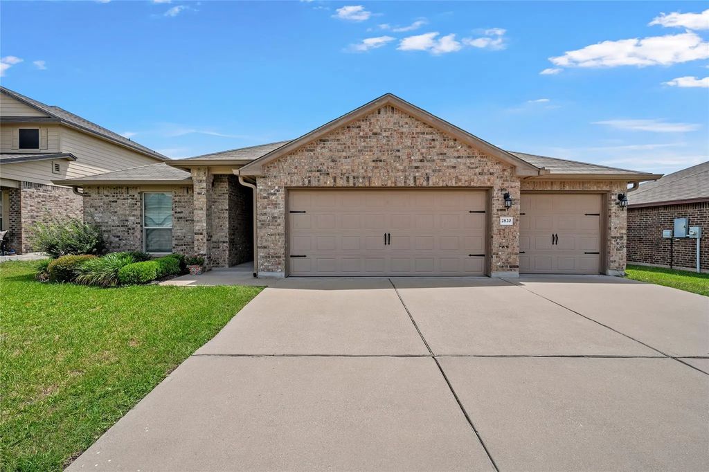 2820 Samson Drive, Waco