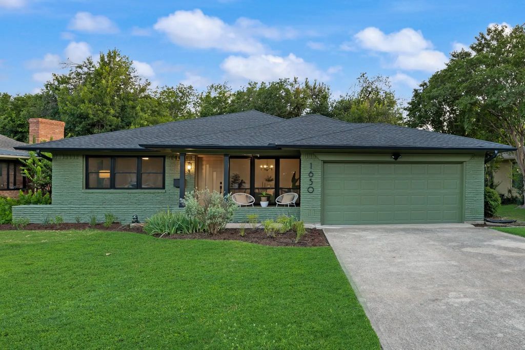 1650 Macmanus Drive, Dallas