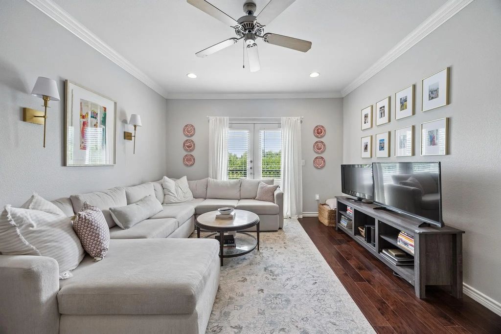 3102 Kings Road 1211, Dallas