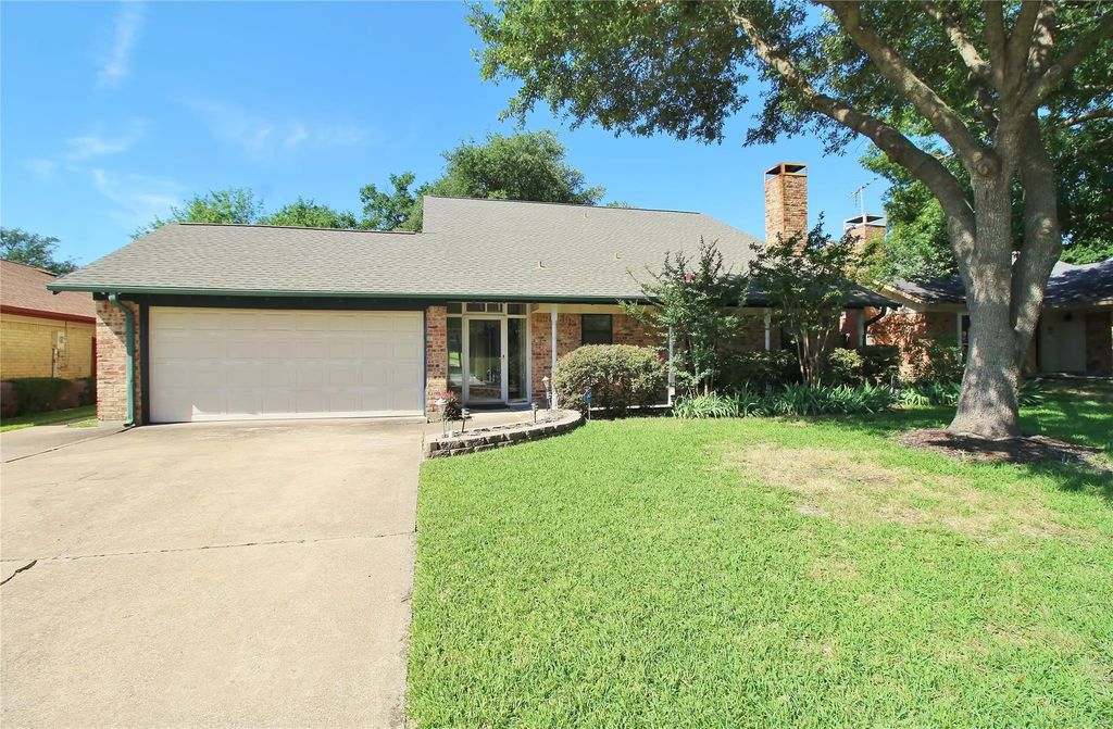 822 Via Valencia, Mesquite