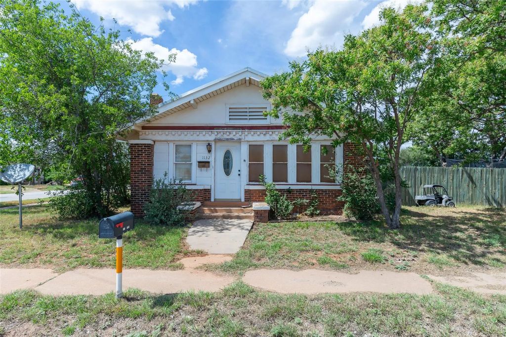 1132 17th Street, Anson