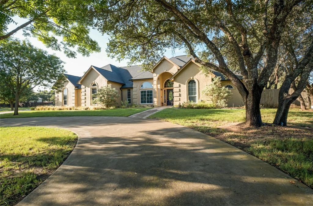 182 Lakeview Drive, Aledo