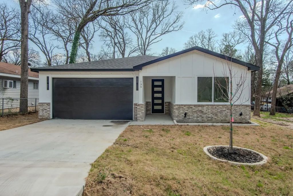139 Forest Oaks Drive, Gun Barrel City