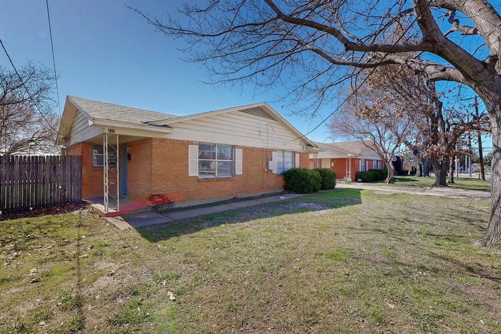 220 W Union Bower Road, Irving
