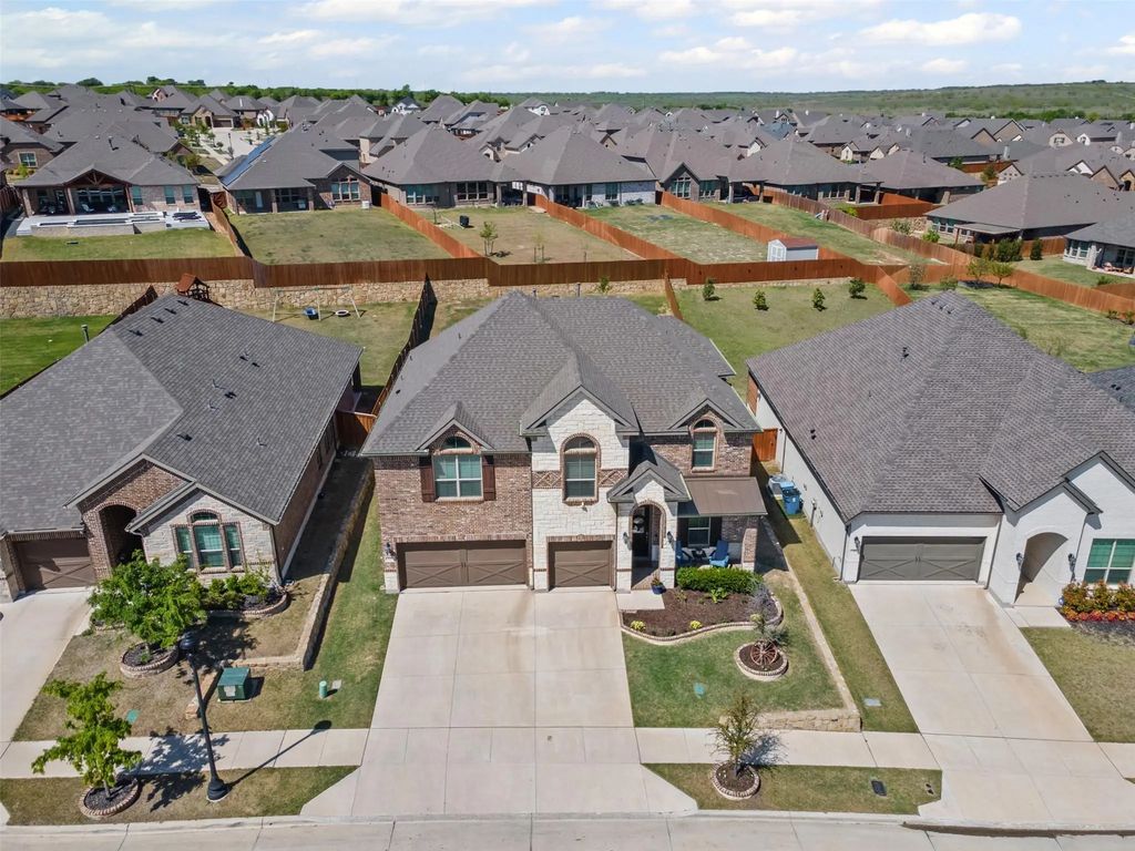 237 Welch Folly Lane, Aledo
