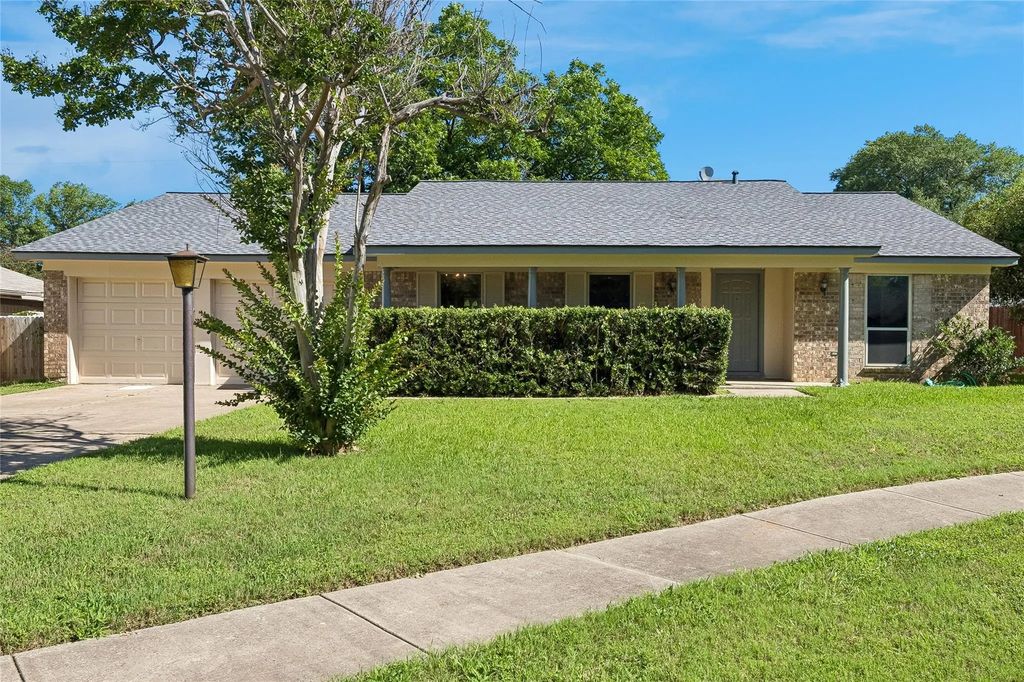 7625 Circle Drive, North Richland Hills