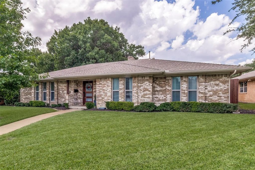7429 La Manga Drive, Dallas