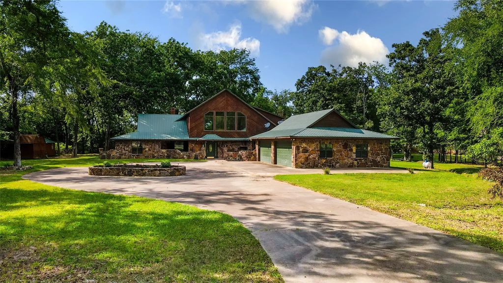 660 County Road 1503, Alba