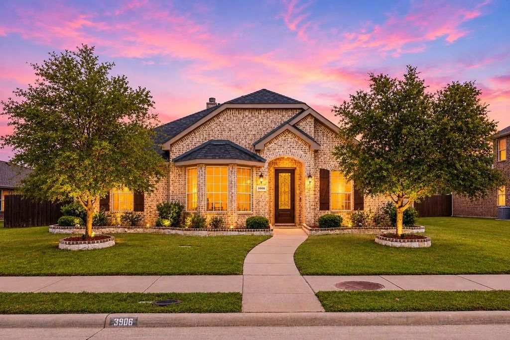 3906 Cameron Lane, Rockwall