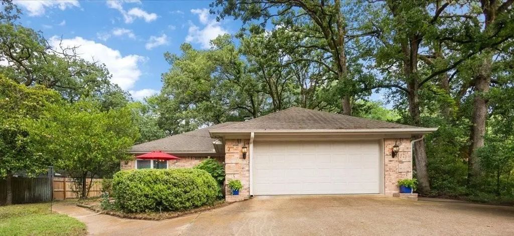 241 Hideaway Lane Central, Hideaway