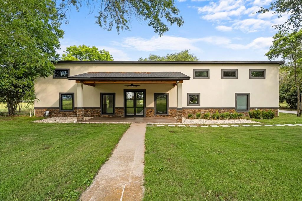 1215 E Stegall Road, Robinson