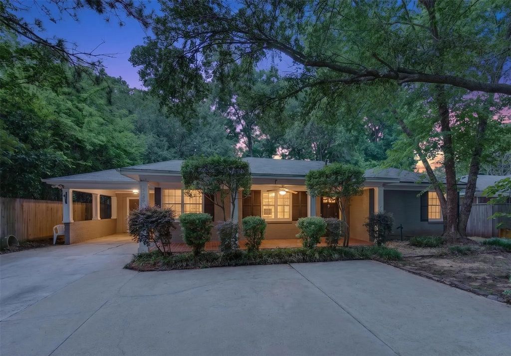 136 Lynn Avenue, Shreveport
