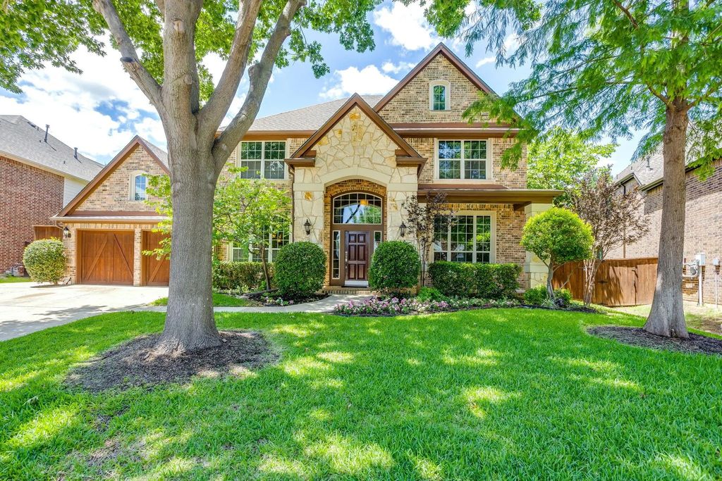 2620 Waters Edge Drive, Grand Prairie