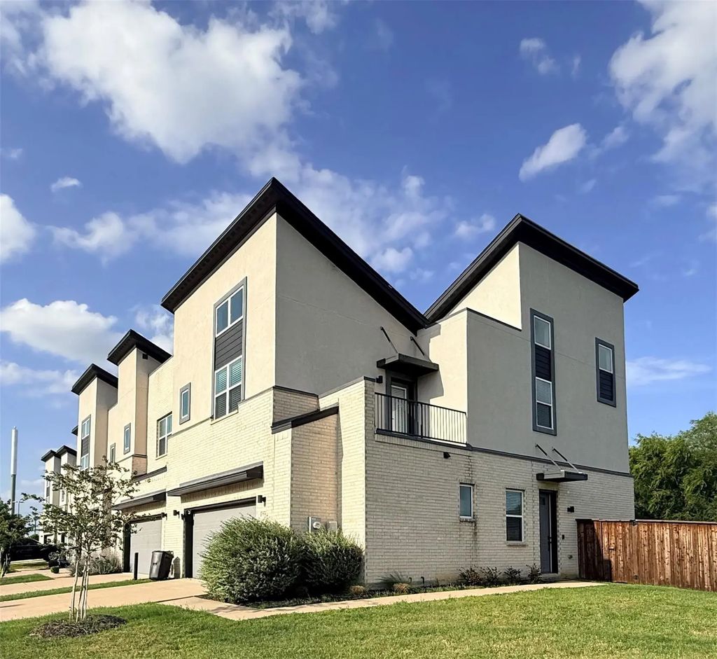 1936 Bethlehem Street, Irving