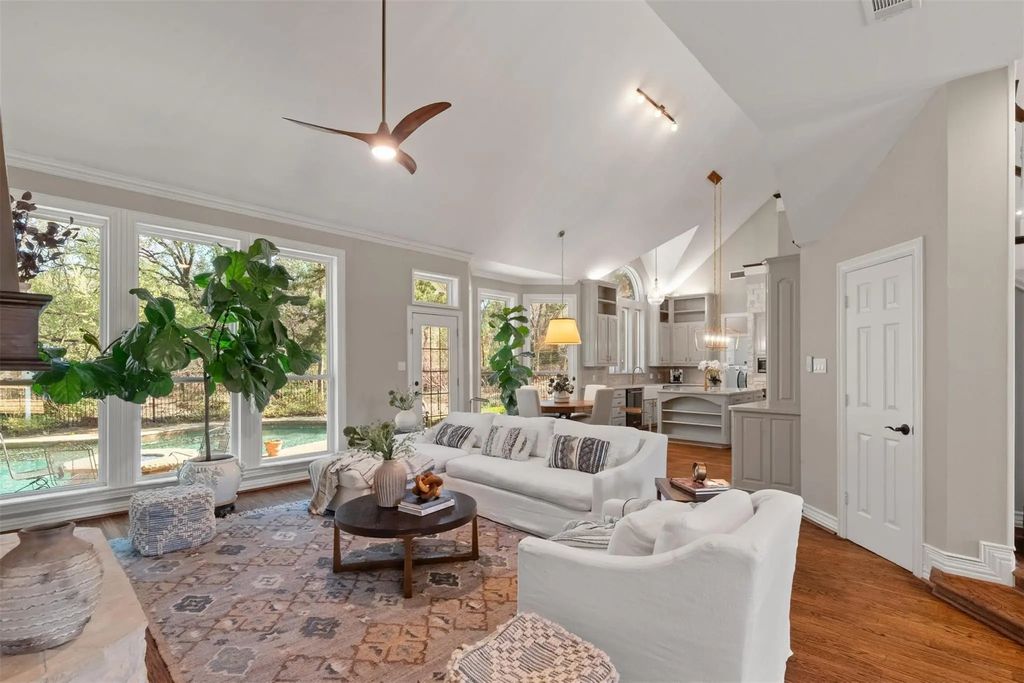 594 Garden Court, Southlake