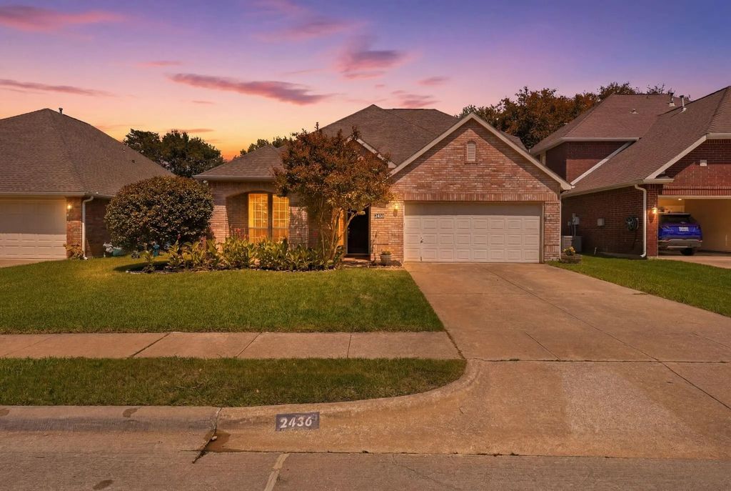2436 Sweet Grass Trail, Flower Mound