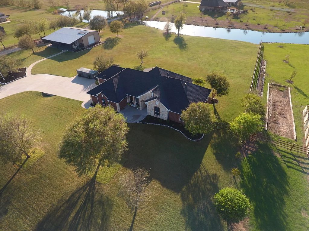 11225 Mesquite Hill Road, Sanger