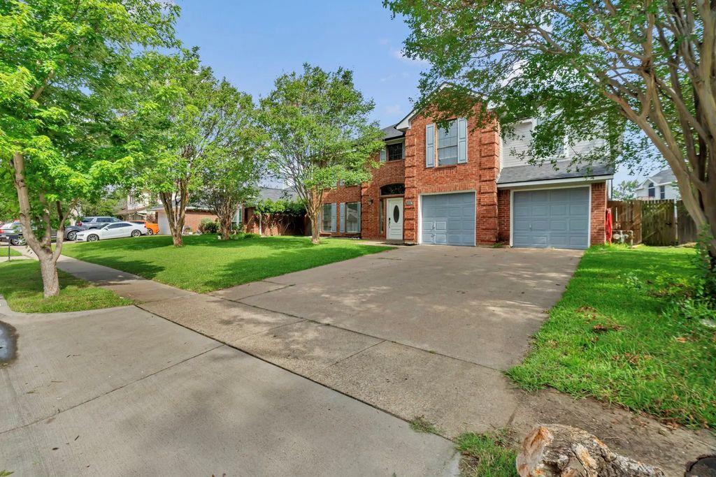 326 Baldwin Street, Grand Prairie
