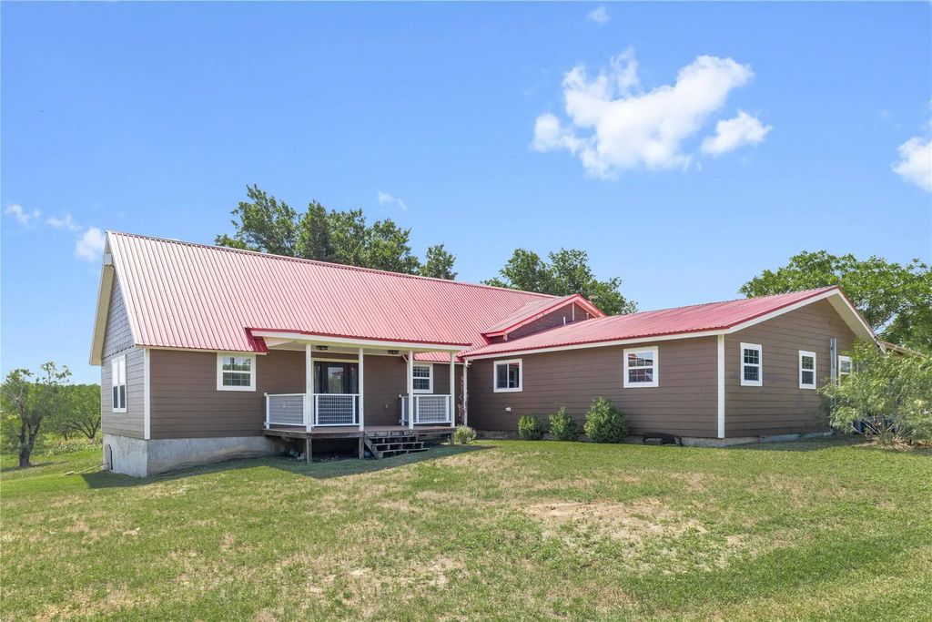 883 Santa Anna Ave, Coleman
