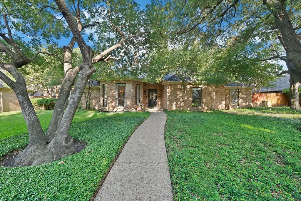 2114 Brandeis Drive, Richardson