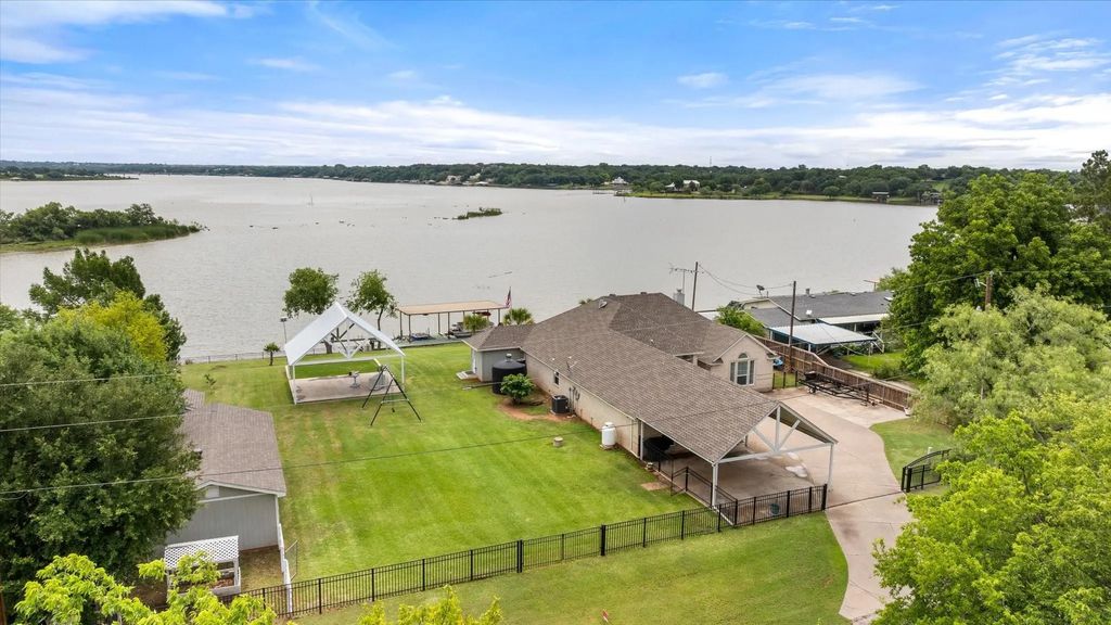 3226 Sunrise Court, Granbury