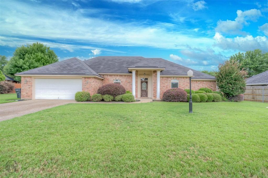 5062 Longstreet Place, Bossier City