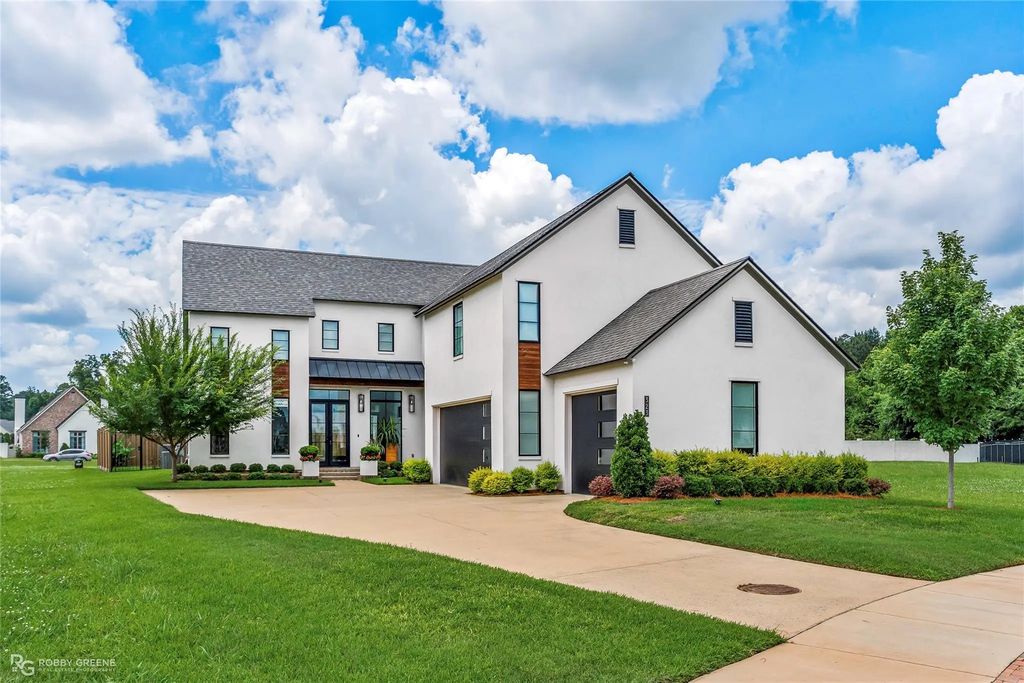 323 Belle Winds Court, Shreveport