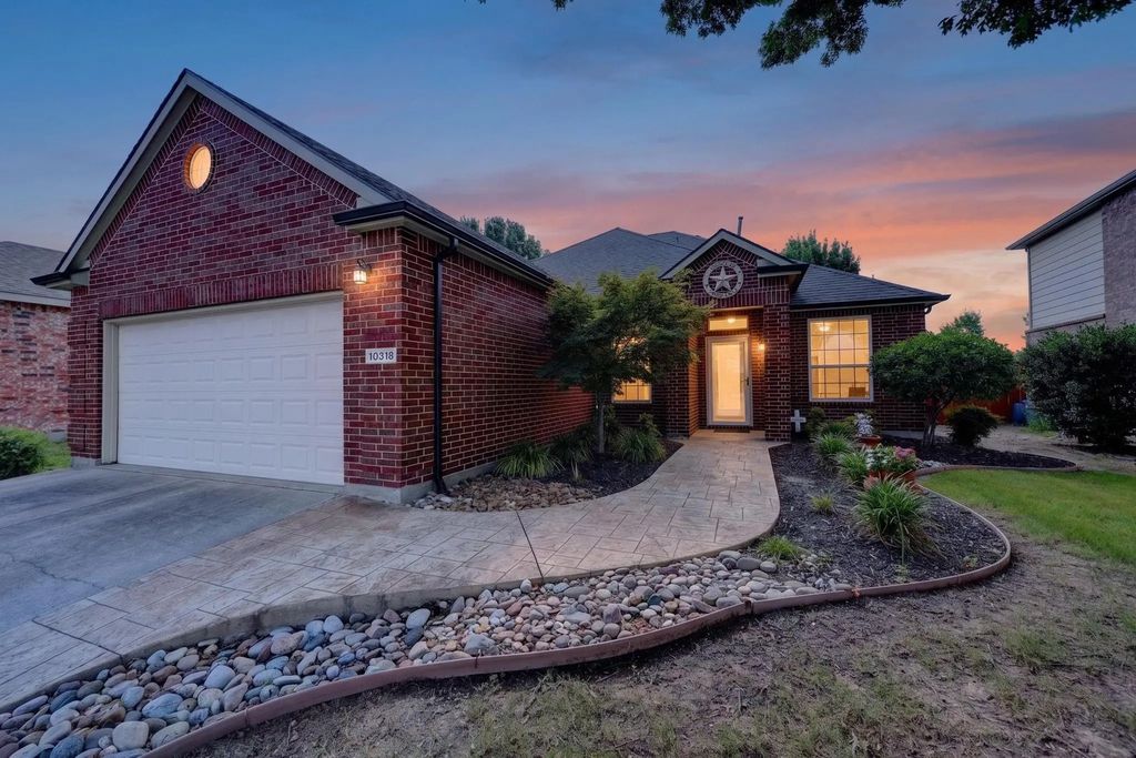10318 Augusta Lane, Rowlett