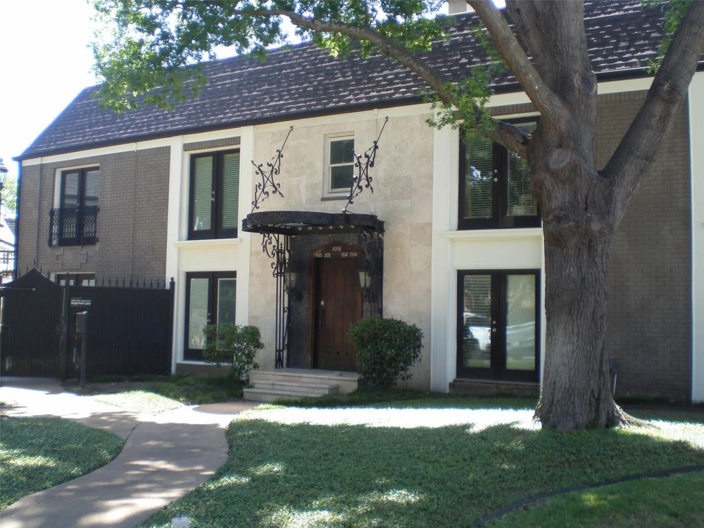 10119 Regal Park Lane 205, Dallas