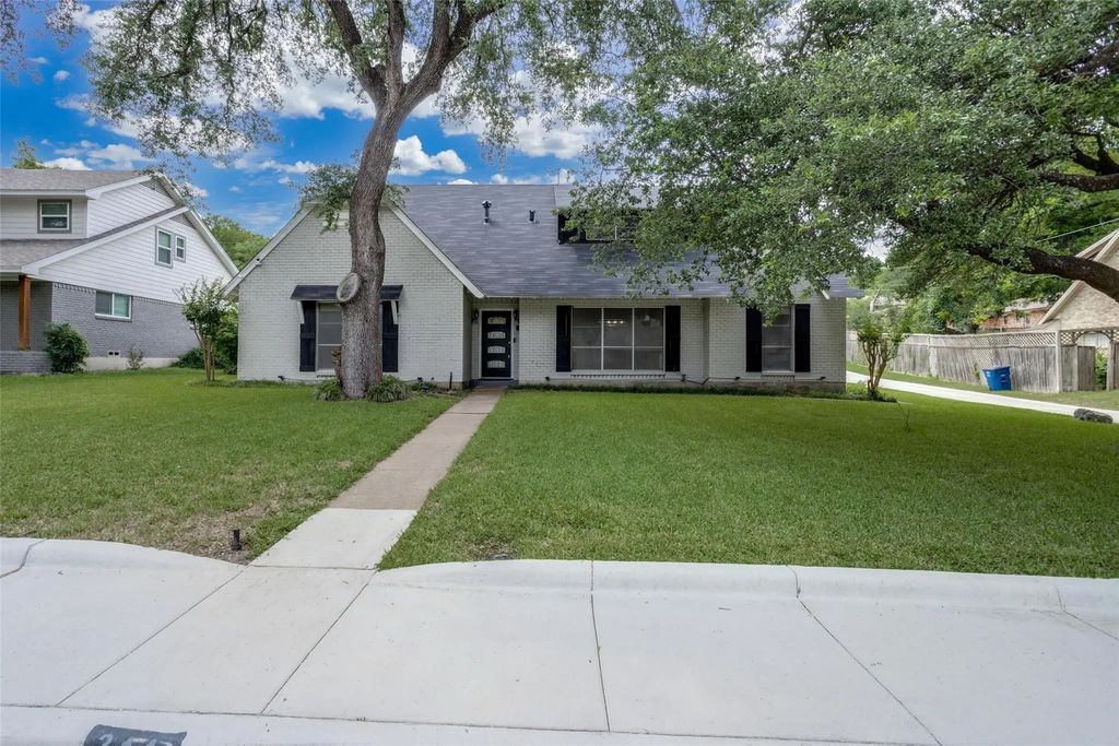 311 Glen Oaks Boulevard, Dallas