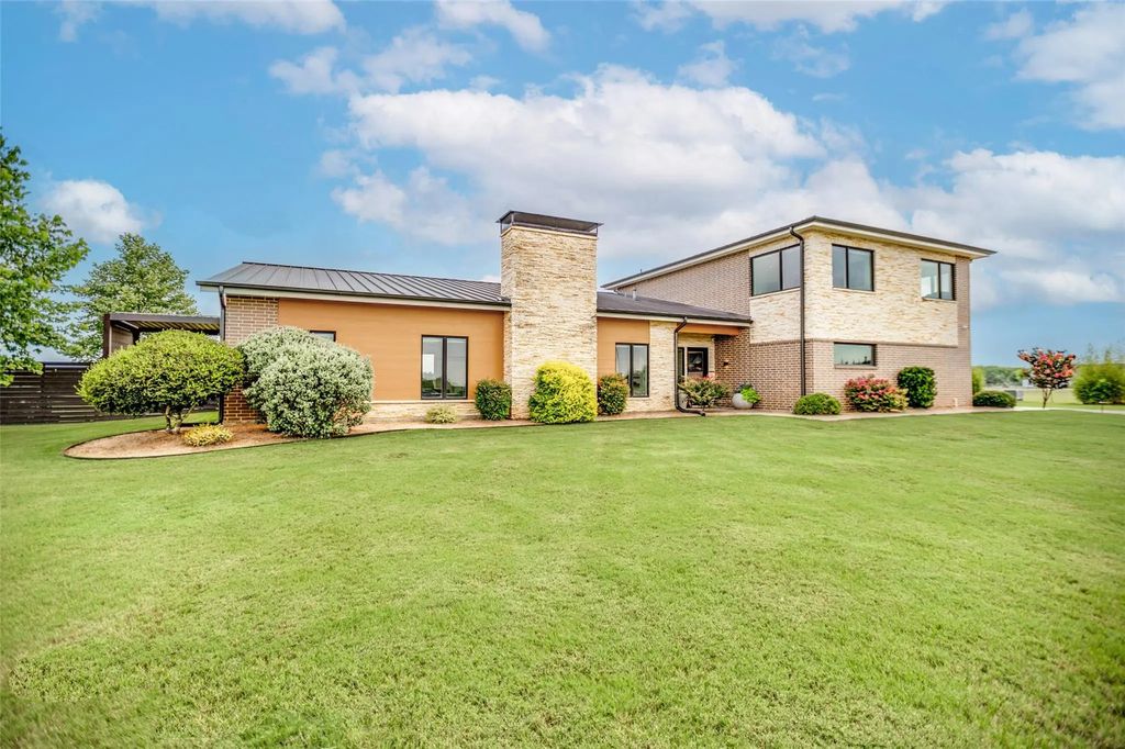 3221 Wilson Road, Palmer