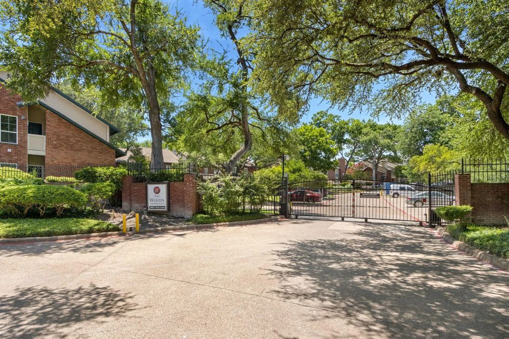 8601 Park Lane 221, Dallas