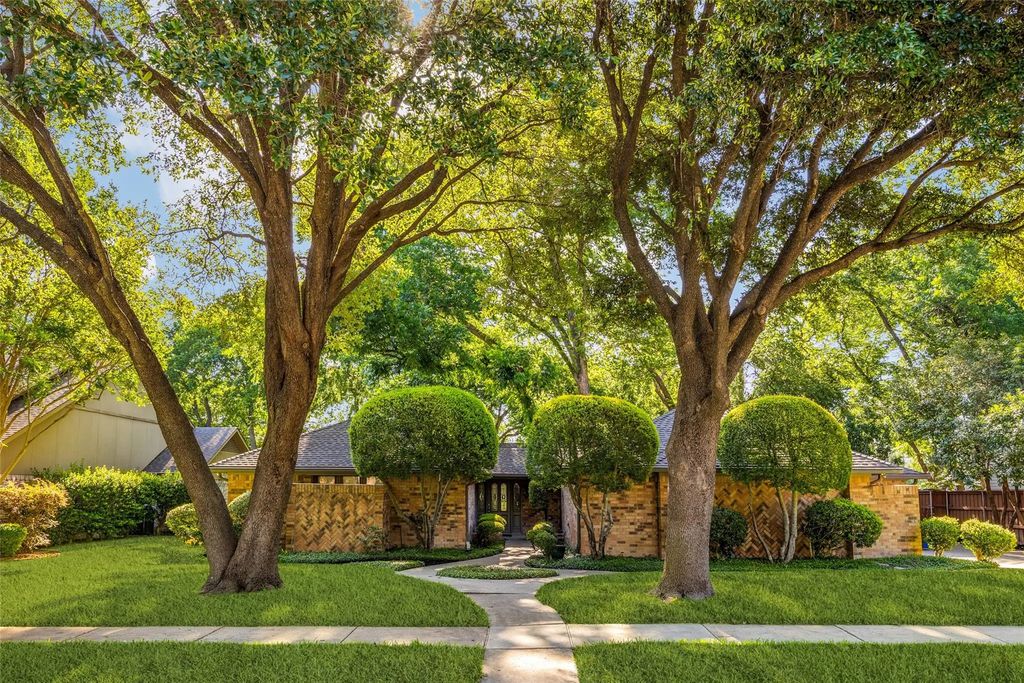 2306 Windsor Drive, Richardson